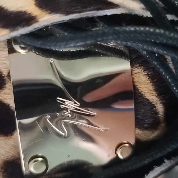 Giuseppe Zanotti Leopard-Print Calf Hair Wedge Sneaker Size 39 EUC - Picture 10 of 16